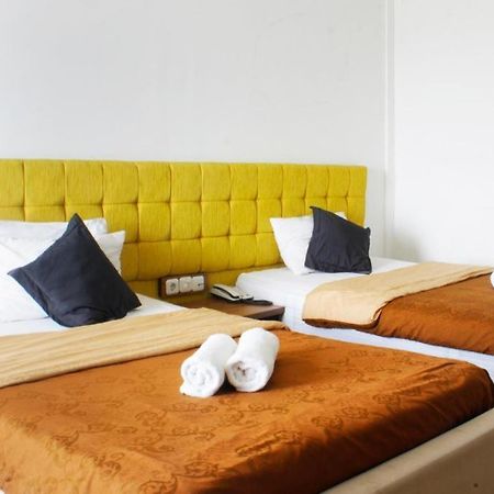 Graha Widjaja Hotel Пунсак Екстериор снимка