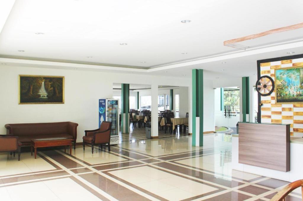 Graha Widjaja Hotel Пунсак Екстериор снимка